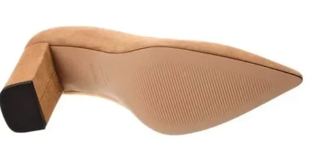 Hugo Boss Janet Bomba Beige Gamuza Tacón Corte Hecho en España Talla 40.5 Foto 3 de 4