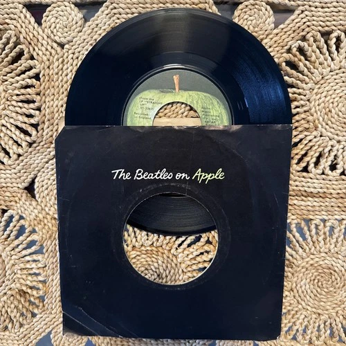 BADFINGER Day After Day / Money 7” Vinyl 45 NM Apple  Beatles Todd Rundgren