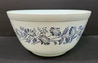 Vintage Pyrex Colonial Mist 402 Mixing Bowl White & Blue Flowers 1.5 L