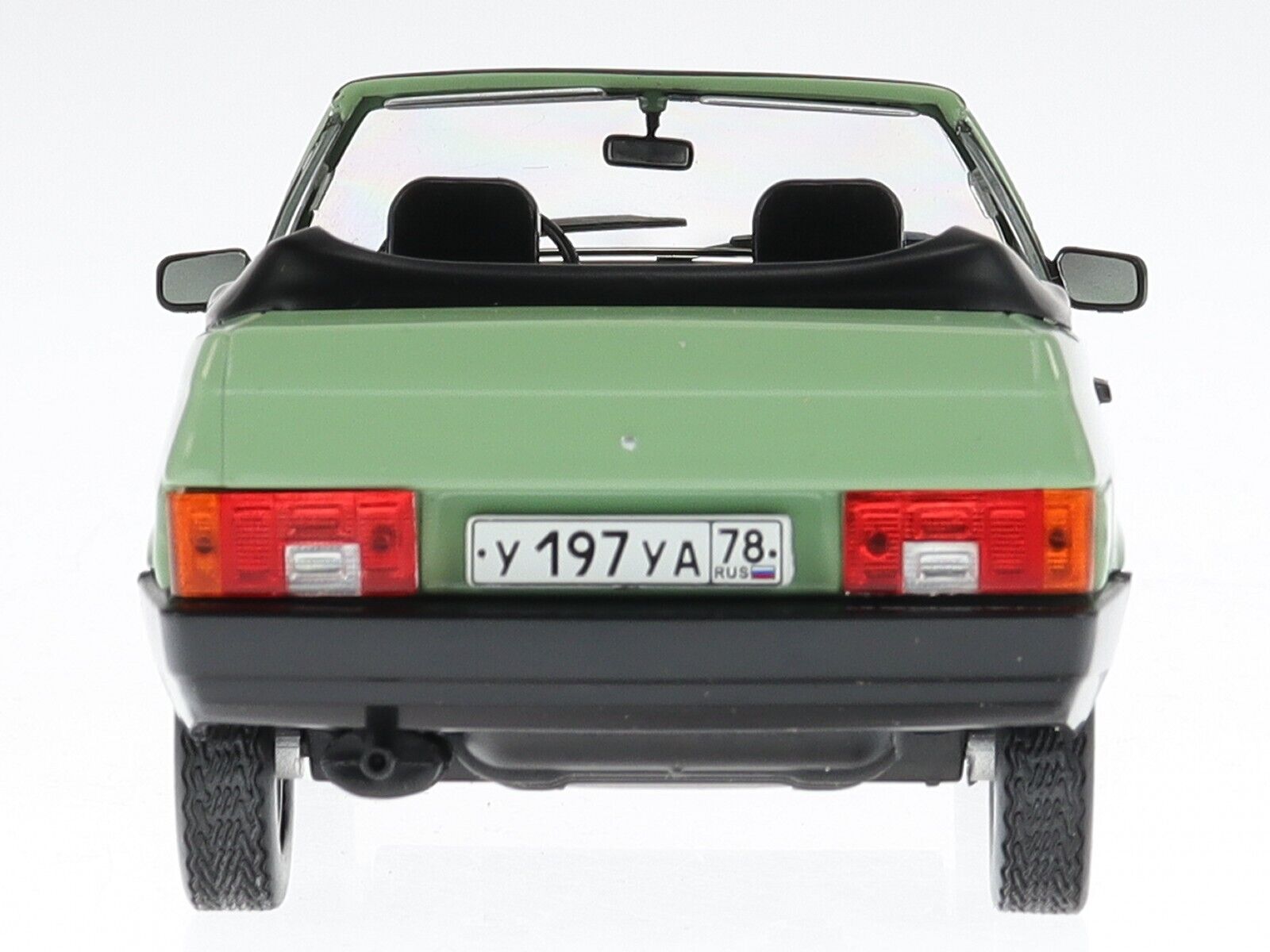 Triple 9 1:18 LADA 2108 SAMARA 1986 Limited Edition Simulation