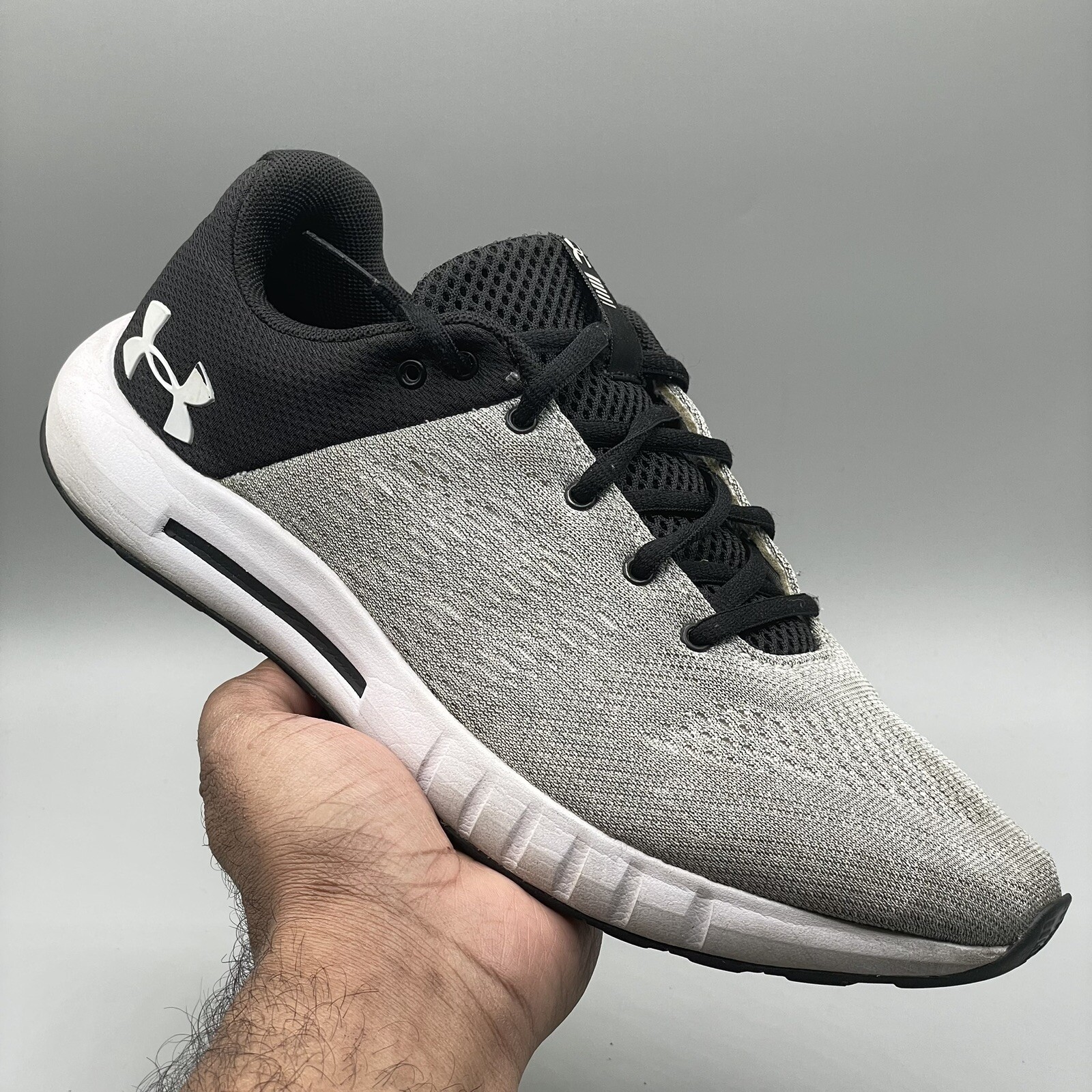Under Armour Womens Micro G Pursuit Grey Running Shoes Size 9