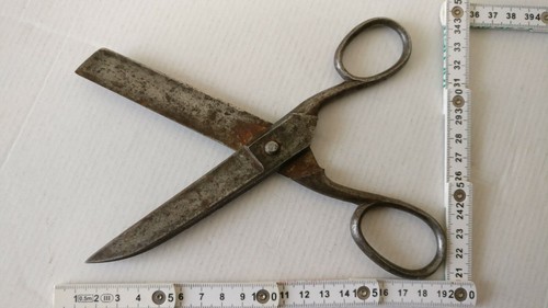 Rare 180 grams metal Old nice G. RASCHE 5 collectible scissors embroidery Tailor - Picture 6 of 7