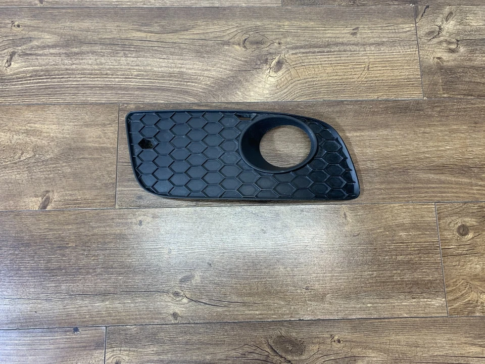 2006-2009 VW Golf Rabbit GTI передний бампер нижняя наружная решетка правая сторона *ПРИМЕЧАНИЕ* - Изображение 2 из 4