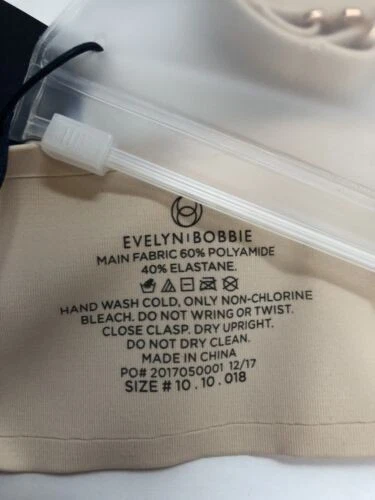 Sujetador sin tirantes/push up 34B Top Seller nuevo con etiquetas color carcasa. Cierre oro rosa Foto 4 de 4