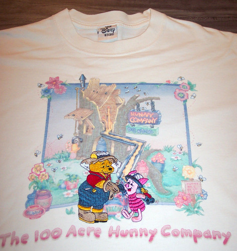 VINTAGE Walt Disney Store WINNIE  THE POOH & PIGLET Embroidered T-Shirt LARGE