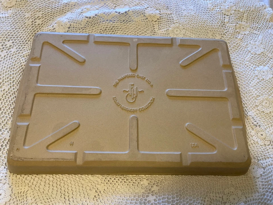 Pampered Chef Stoneware Bar Pan 16x10 Family Heritage Classics USA - Image 2 of 4