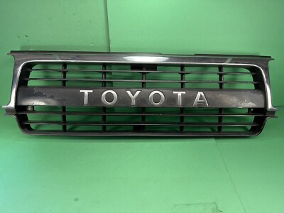 1991-94 Toyota Land Cruiser 80 Series FJ80 Fzj80 Grille 53111