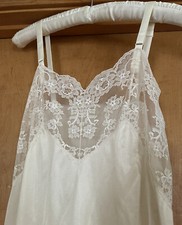 Vintage Komar Lingerie Full Slip Ivory 32 average Lacey Bodice