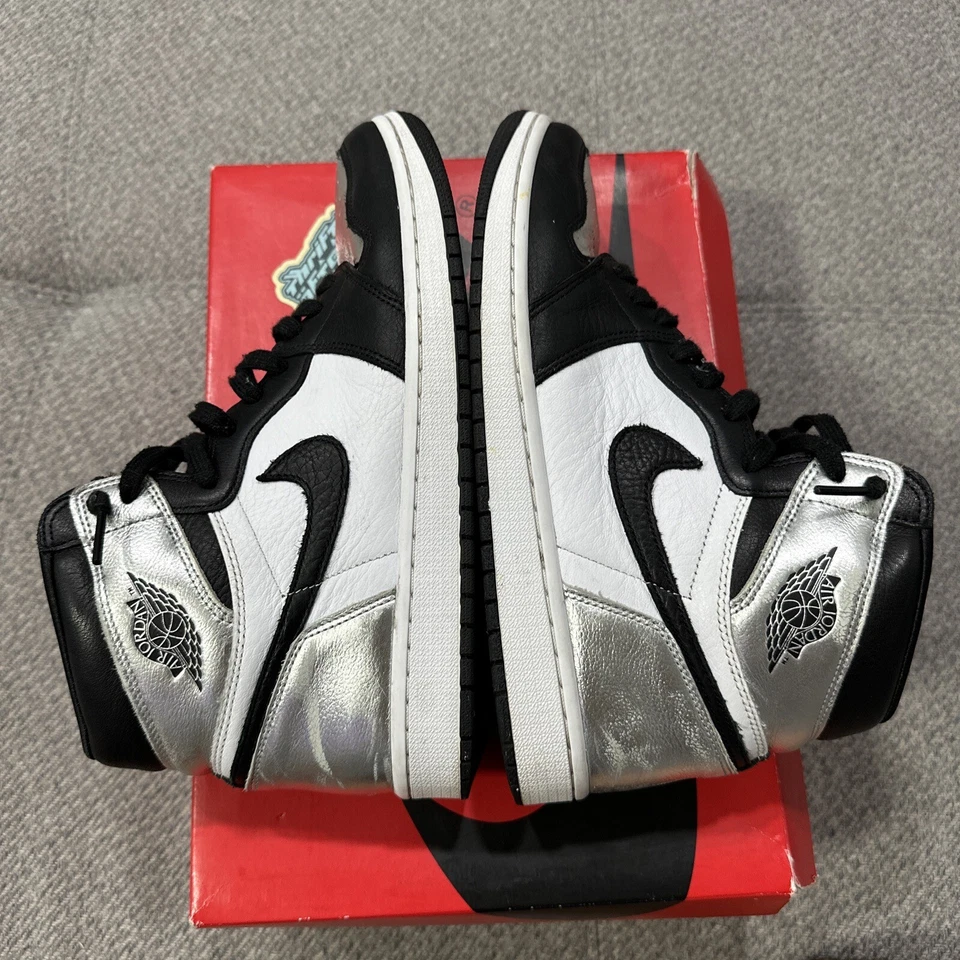 Talla 11W 9.5 Hombre - Jordan 1 Alto OG Metálico Plateado CD0461-001 Foto 3 de 4