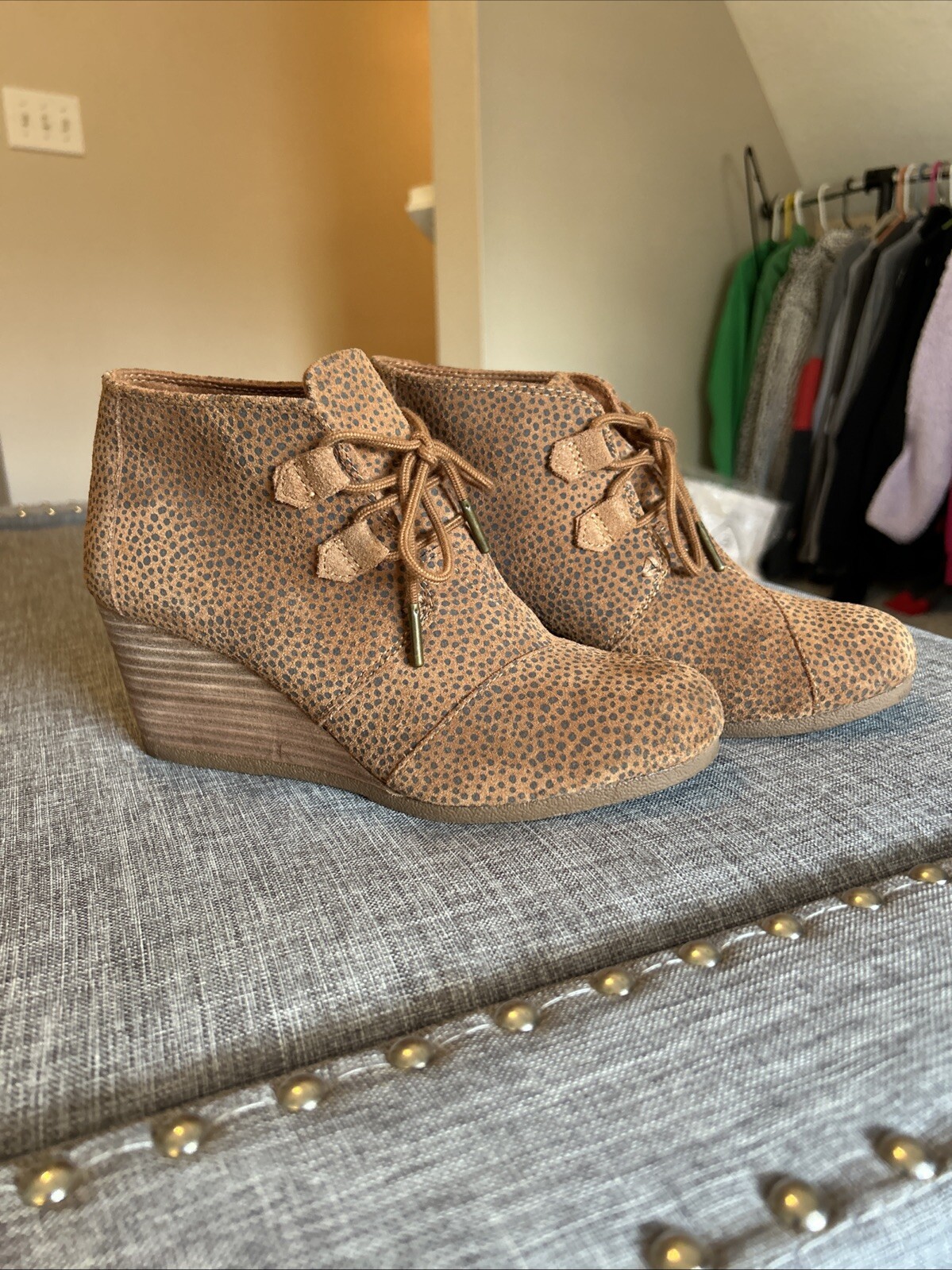 Toms Boots Womens Desert Ankle Lace Up Cheetah Wedge Brown Suede