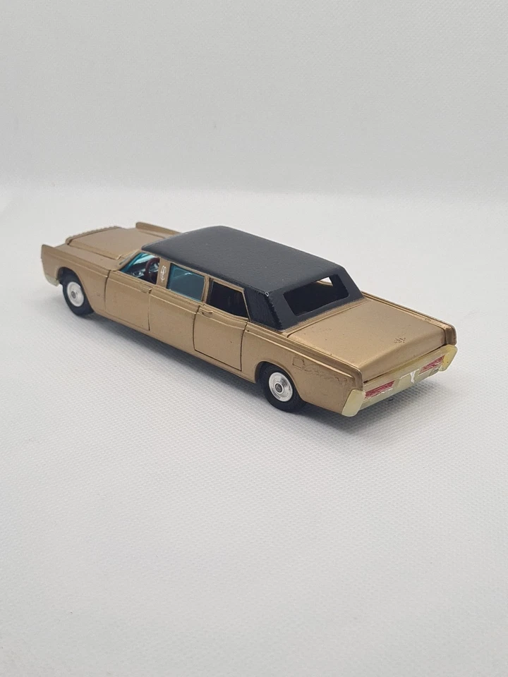 Limusina ejecutiva Lincoln Continental original años 1969 Corgi Toys en muy buena condición Foto 4 de 4