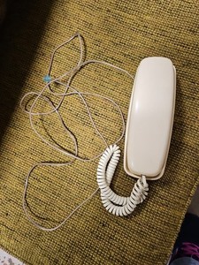 Vintage AT&T Trimline 210 Telephone Corded Phone Mountable Beige Color *