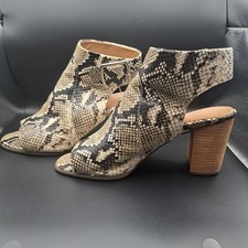 Vionic Blakely Heeled Open Toe Ankle Strap Sh...