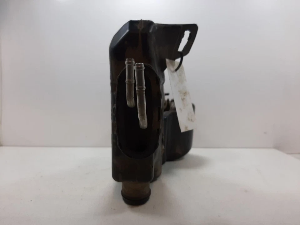 Mercedes-Benz C220 D Sport Auto 2016 lavadora botella y motor A2058690220 Foto 2 de 4