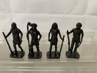 KS; Metallfiguren Berühmte Indianer Häuptlinge 40er Satz brüniert