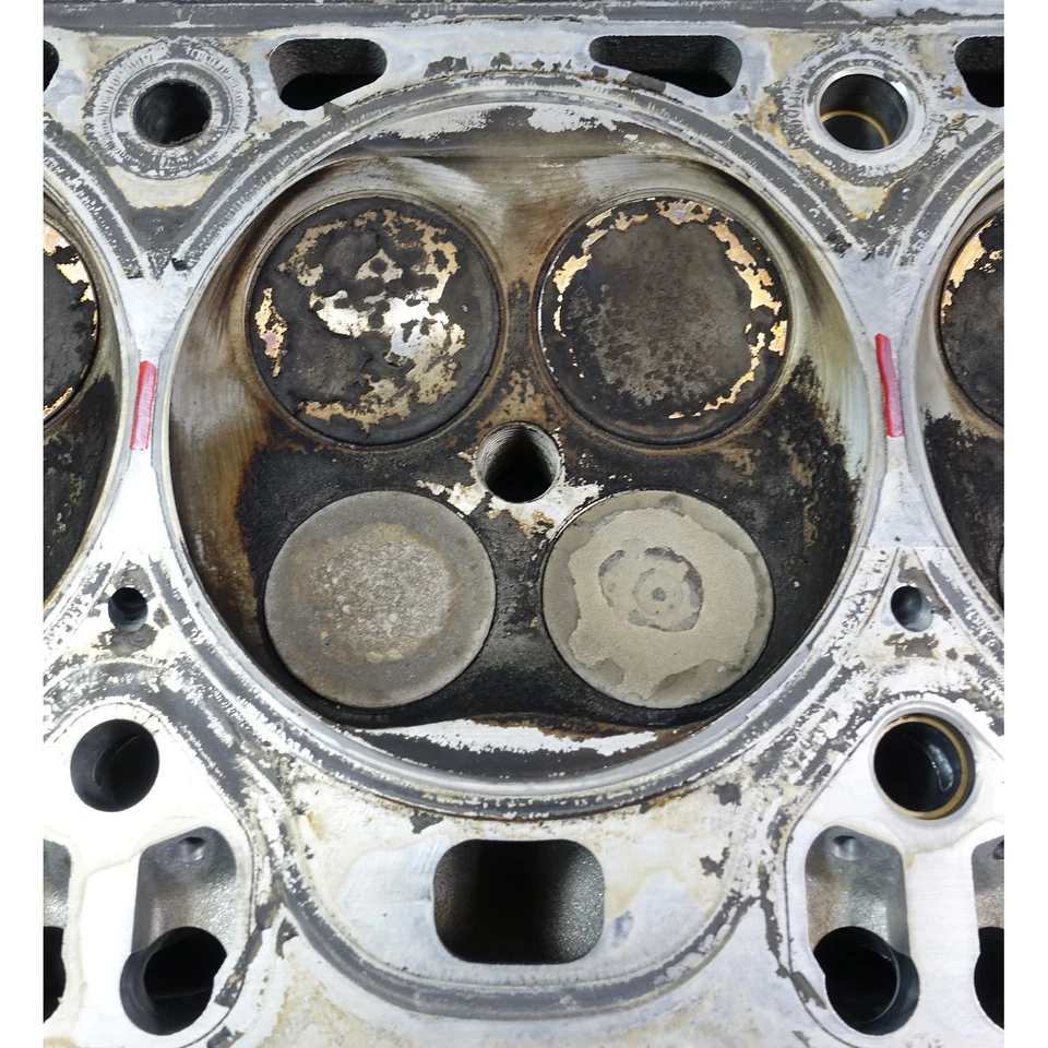 Banco de culata BMW S85 2006-2010 5,0 L V10 M5 M6 2 izquierdo con válvulas OEM Foto 3 de 4