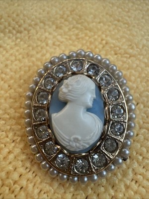 Kramer Vintage Blue Cameo Oval-Rhinestones, Seed Pearls-1  W x 1.5 H