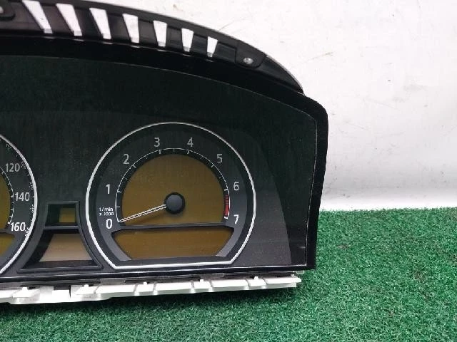 Painéis de instrumentos BMW 750Li 2008 9 140 814 - Imagem 3 de 4