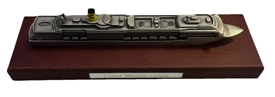 COSTA MEDITERRANEA - MEGA Kreuzfahrtschiff - Schiffsmodell - Modell - Bedruckt