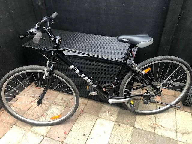 gumtree hybrid bike