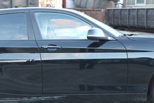 BMW 116i Farbe schwarz 2 (668) F20 T�r vorn Rechts ohne Anbauteile 48898