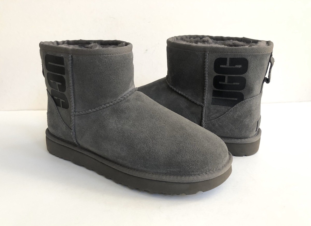 靴 UGG W CLASSIC MINI UGG RUBBER LOGO s-l400.jpg