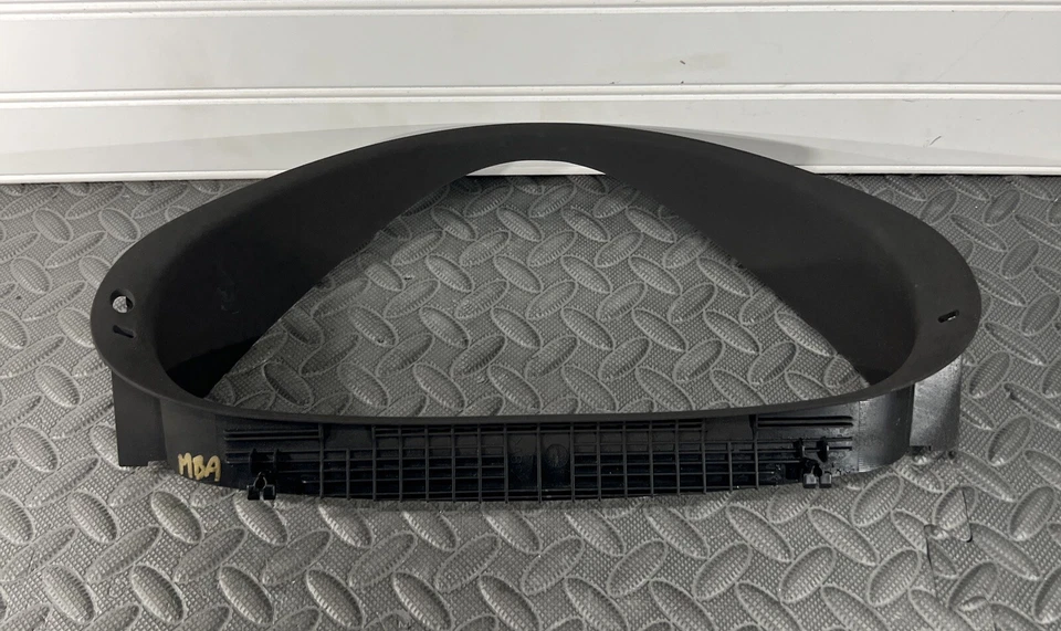 05-08 Mercedes Benz C280 W204 Velocímetro Cluster Bisel Cubierta de moldura OEM Foto 3 de 4