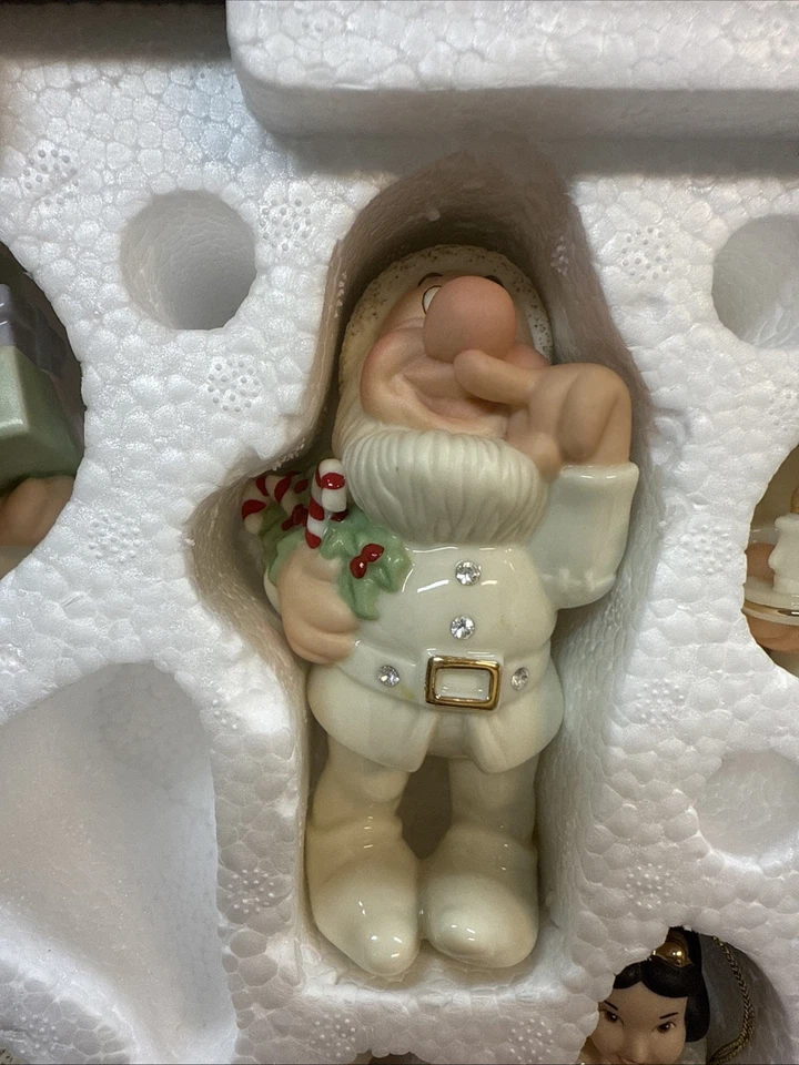 NIB Lenox Disney Snow White and the Seven Dwarfs Ornament Collection Complete - Image 4 of 4
