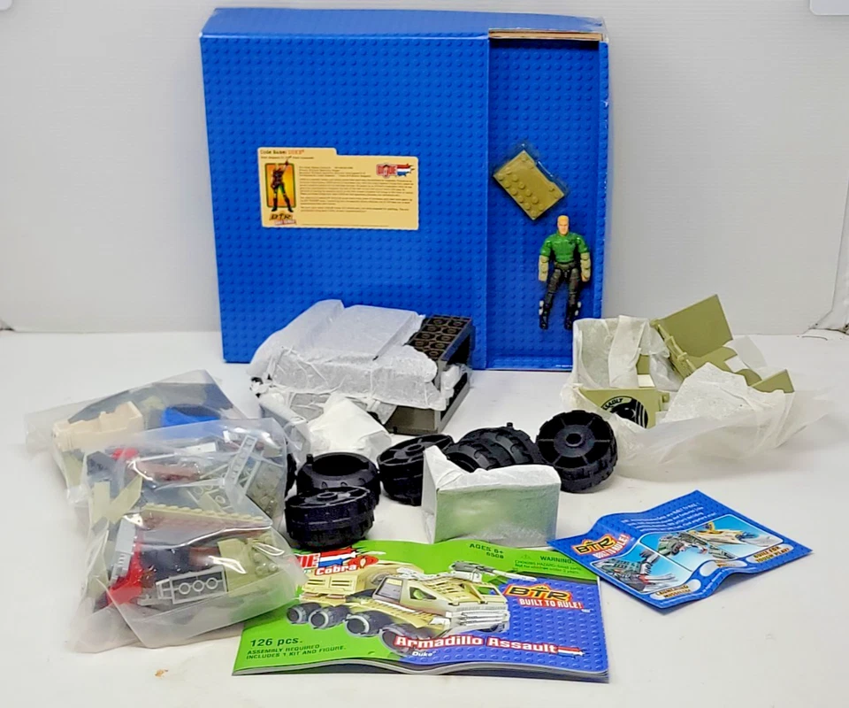 GI JOE vs Cobra BTR Armadillo Assault w/ Duke 2003 Action Building Set, Open Box - Image 2 of 4