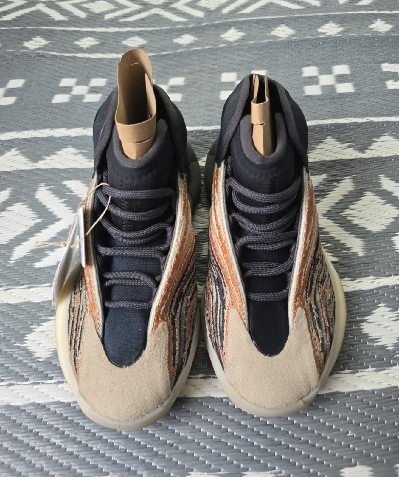 Adidas Yeezy QNTM UK 4.5 Flash Orange BNIB image 3