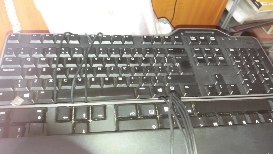 DELL KB813 Smartcard Reader USB QWERTY Keyboard - Black (KB813-BK-UK) - Image 2 of 3