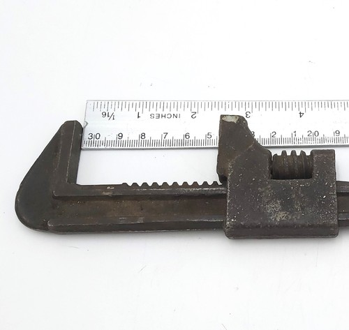 Monkey Wrench - 9 Inches - Adjustable - Cast Iron - No Brand - Collectible Tool - Bild 2 von 6