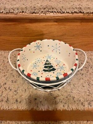 3pc Temptations Round Christmas Tree Baking Dish with Wire Rack & Trivet