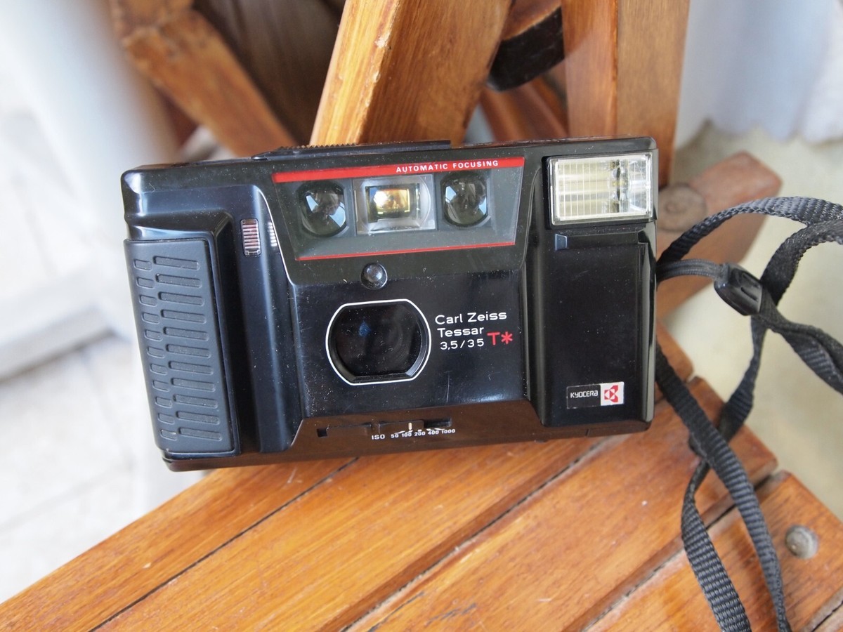 Yashica T* AF-D 35mm Film Camera Carl Zeiss Tessar T* f/3.5