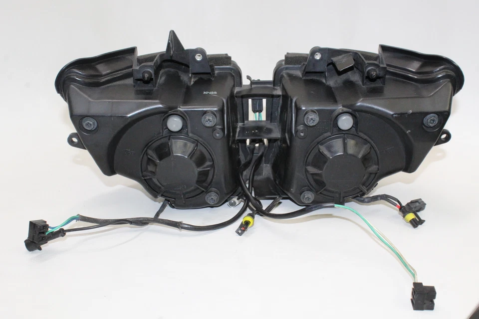 Farol dianteiro Honda Cbr1000rr 2008-11 33102-mfl-305 fabricante de equipamento original - Imagem 4 de 4