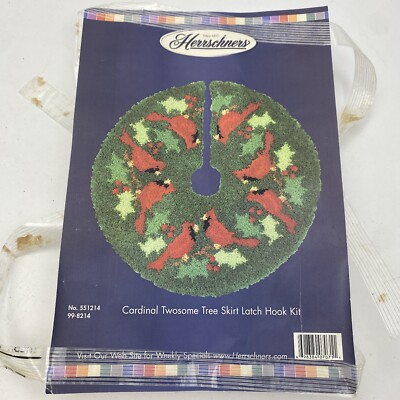 Herrschners CARDINAL Twosome Green TREE SKIRT Latch Hook Kit Christmas Holiday