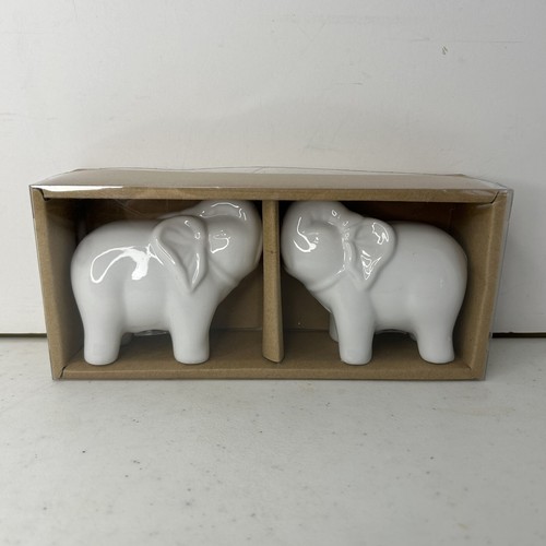 Porcelain Elephant Salt & Pepper Shaker Set - Imagen 8 de 9