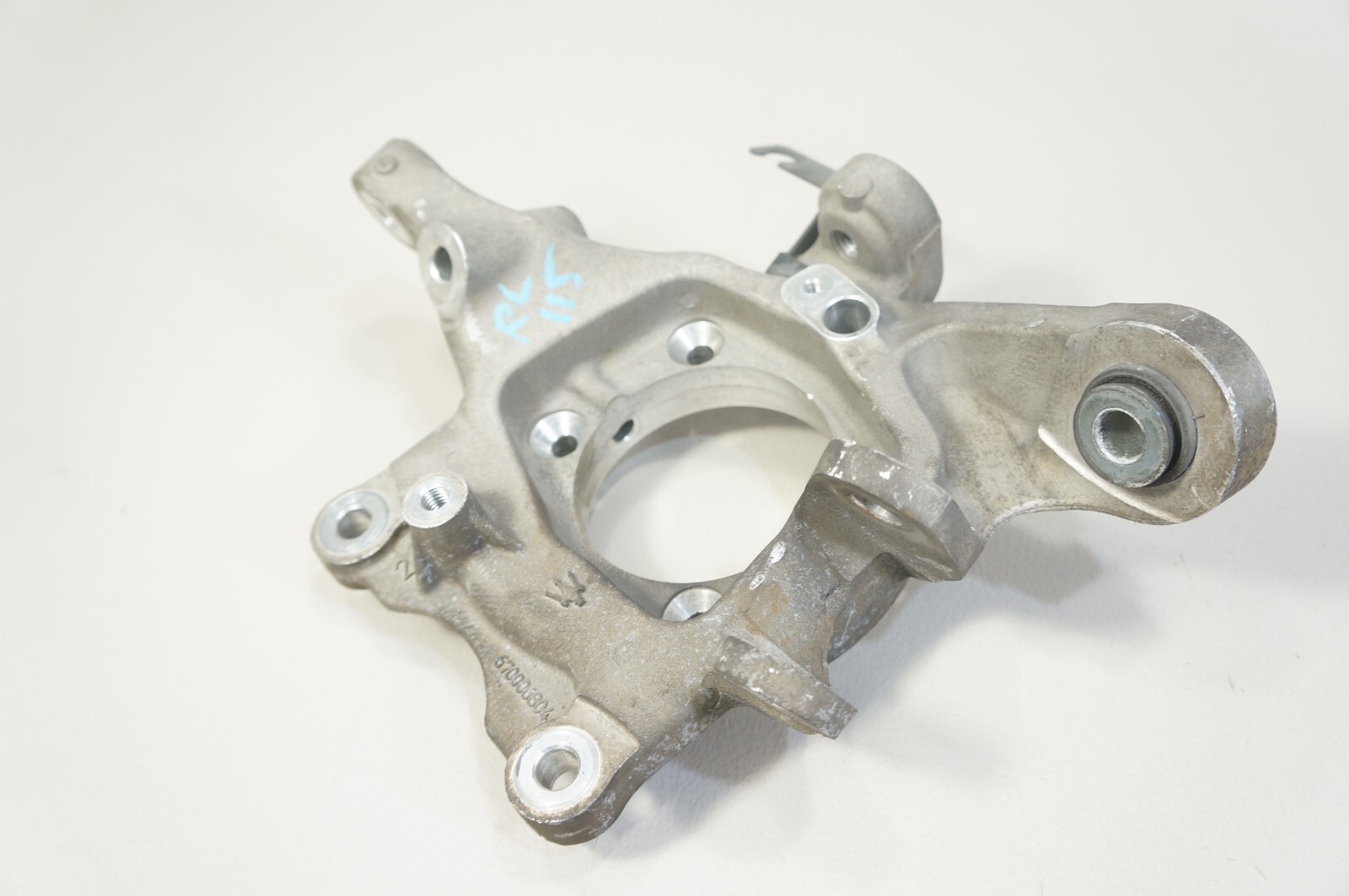 Maserati Ghibli 2014-2017 REAR+LEFT Steering knuckle