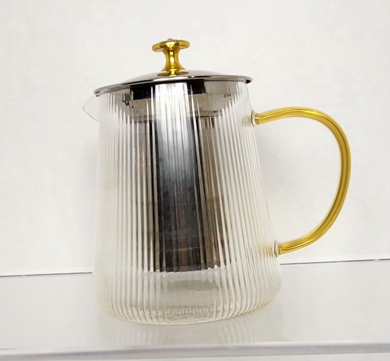 Pot Steeper Vertical Ridges 33 Oz Metal Lid & Tea Infuser Excellent