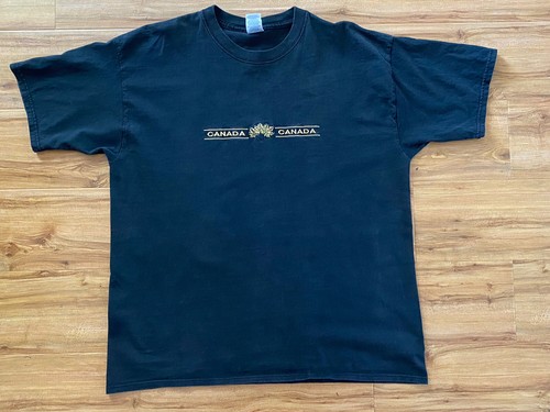 Vintage 00s Embroidered Canada Maple Leaf Black T-Shirt Men's Size XL Gold y2k