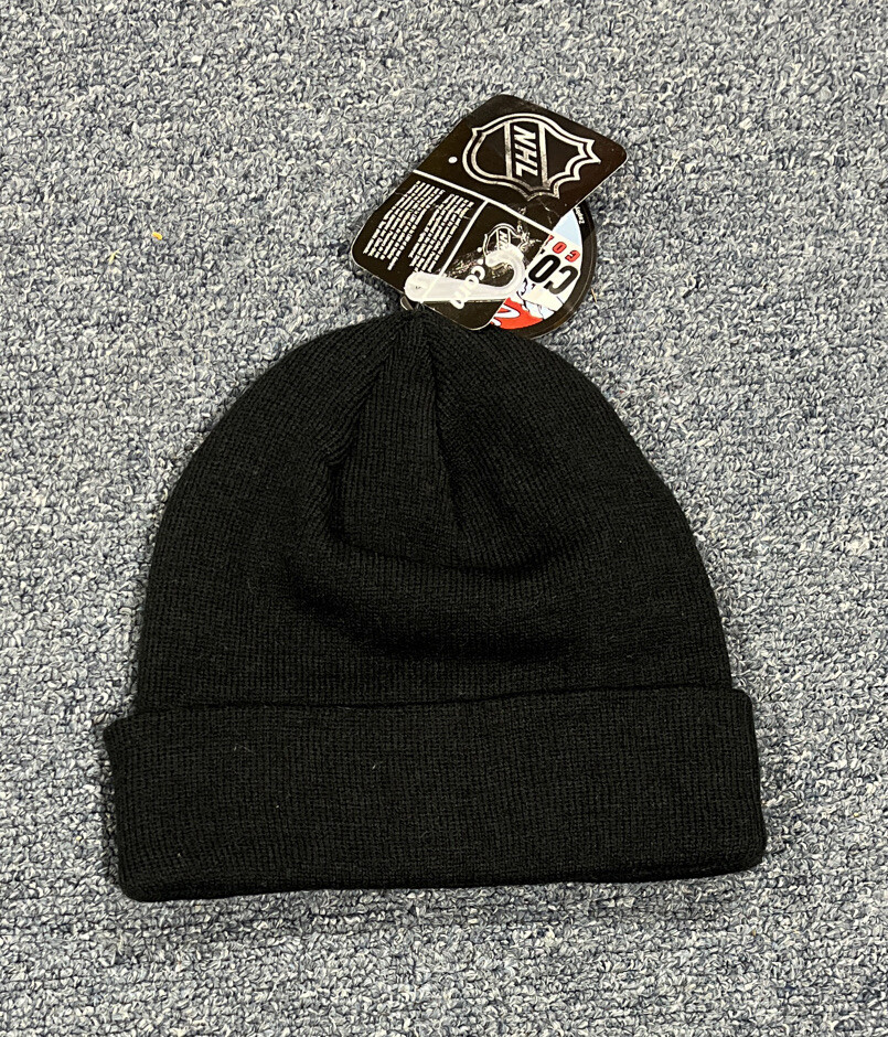 Cappello a cuffia nero lavorato a maglia invernale con ricamo 3D King and Queen