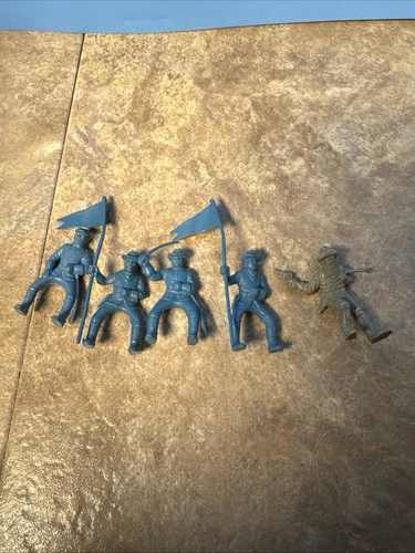 MARX VINTAGE Lot OF 5 FORT DEARBORN PLAYSET 45mm CAVALRY FIGURES 1950's