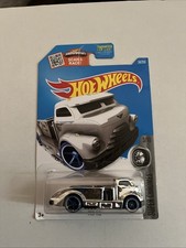 2016 Hot Wheels Mig Rig TREASURE HUNT Super Chromes 3/10 38/250 (T-066)