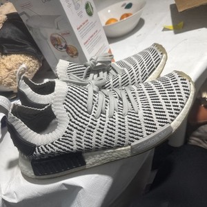 adidas gazelle silver green womens Adidas NMD R1 PK Zebra White NOIRFONCE Sneakers main image 0