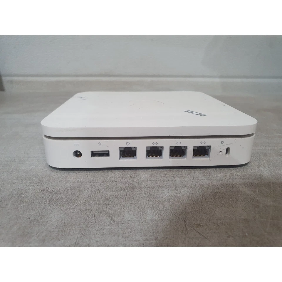 Apple AirPort Extreme A1143 1st Gen Wireless Router White USB 4x Ethernet Ports - Image 3 of 4