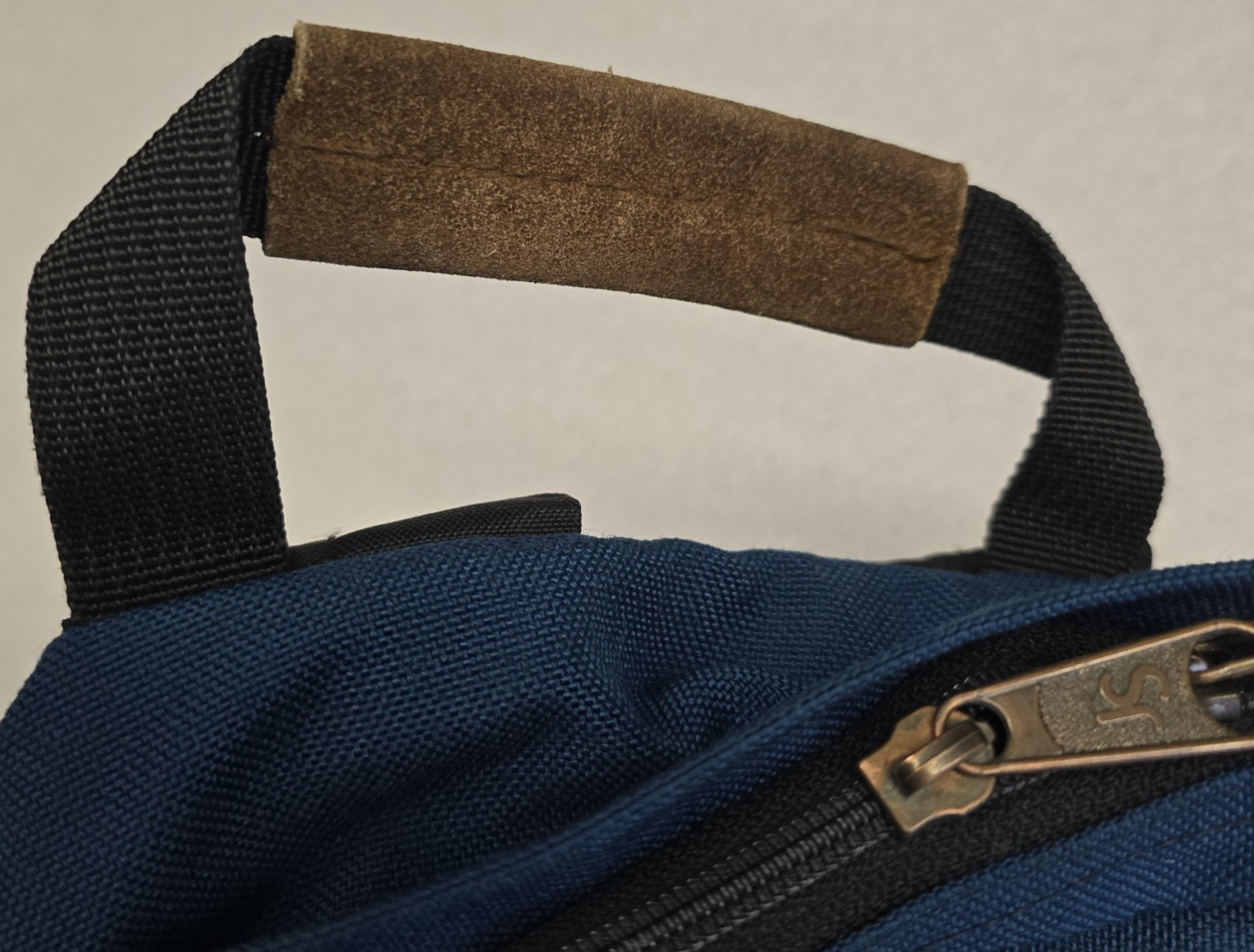 VTG Jansport Blue Backpack USA Made Rare Day Bag Full Zip Open Suede Handle image 4