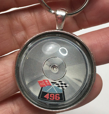 Vintage Chevy 496 Chrome Air Cleaner Racing Flags Decal 1.2'' Diameter Keychain