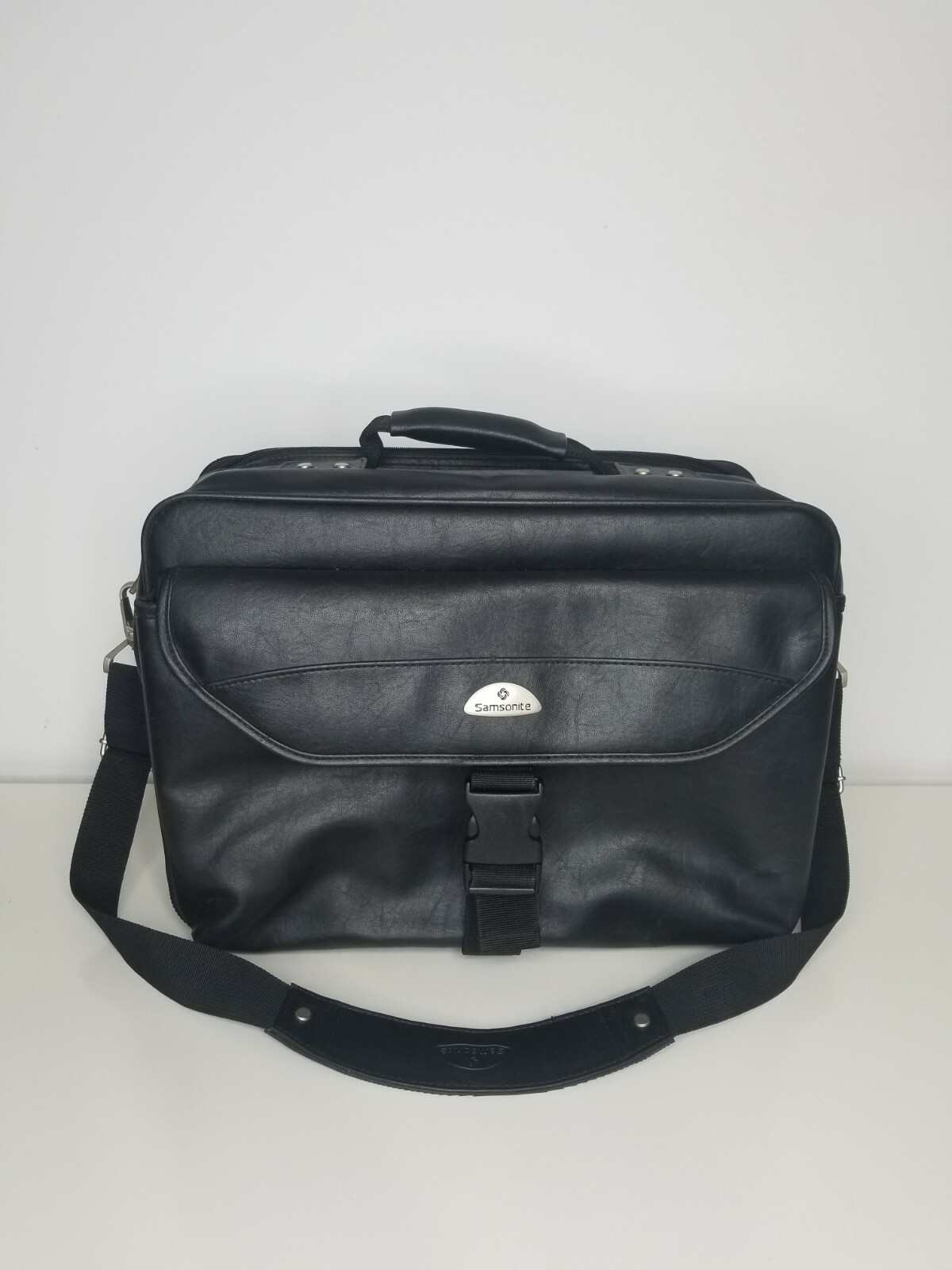 Samsonite Black Leather Messenger Bag Briefcase Lapto… Gem