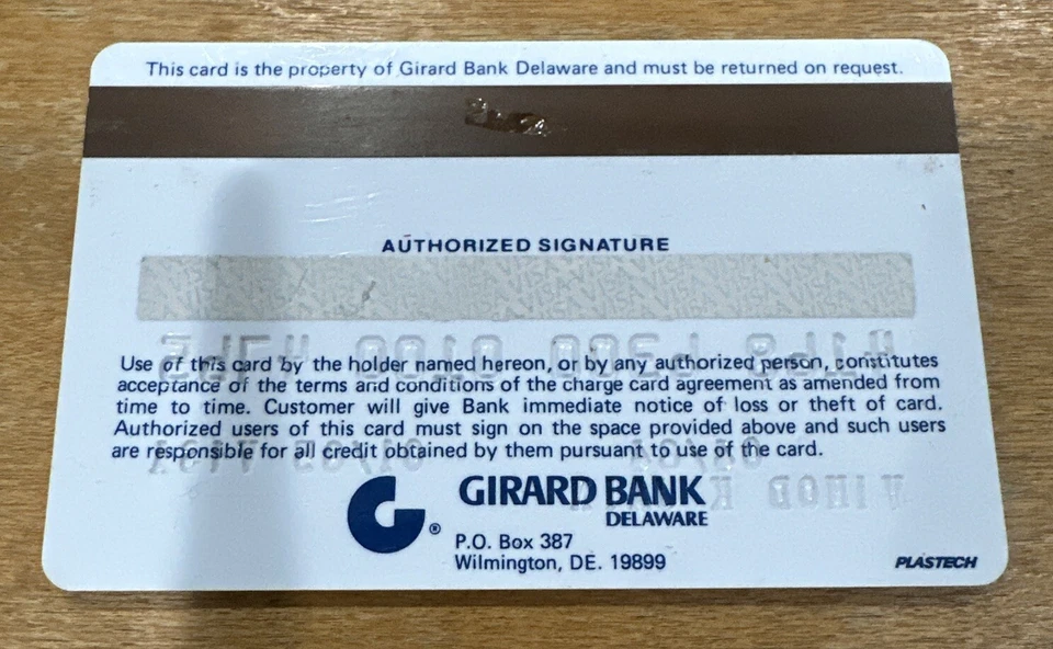 GIRARD BANK DELAWARE GEORGE  COLLECTIBLE 80’s VISA BANK CHARGE CARD. SUPER RARE - Image 2 of 2