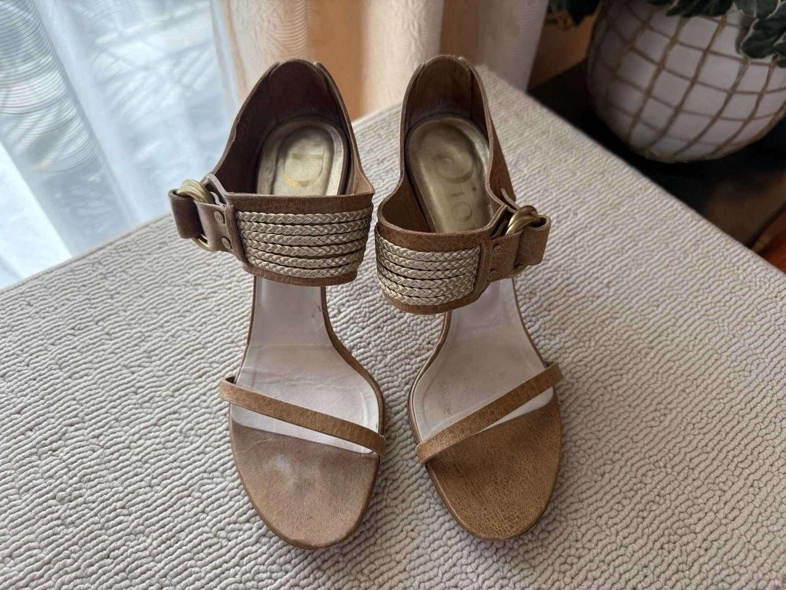 Authentique sandales à talons hauts en cuir marron camel CHRISTIAN DIOR, pointure 37,5